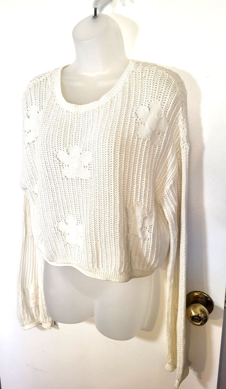 Sincerely Jules Relaxed Fit Flower Knit Cropped Festival Beach Boho Sweater  Med
